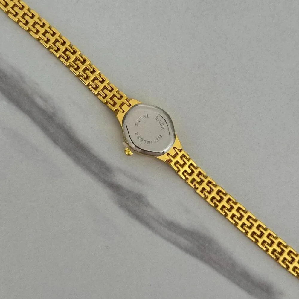 Sku:0364 vintage style mini gold pink women watch bracelet‎ + in a gift box